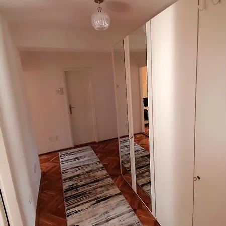 Apartment / Masta Bajina Basta